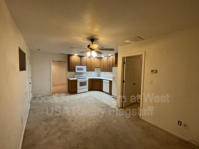 3018 N Loma Vista Dr