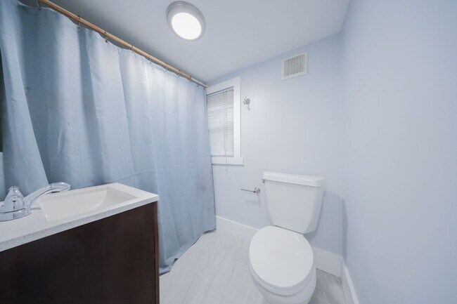 Photo - 117 South St Unidad B