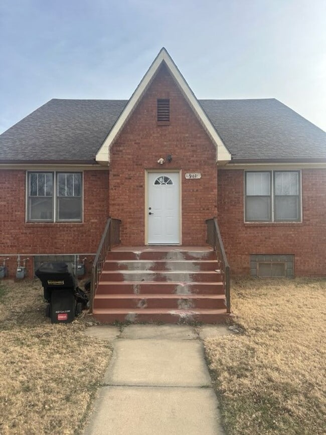 Building Photo - 941 Sheridan St Unit D