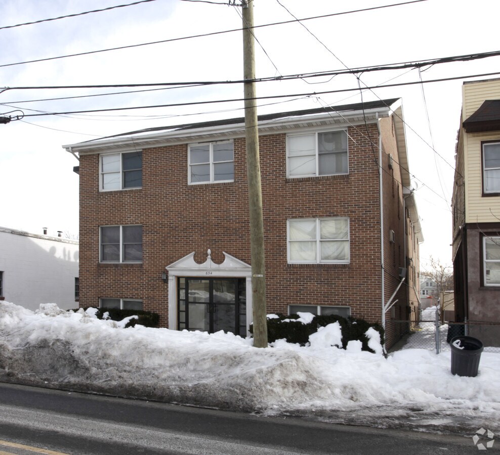 Photo - 634 S Broad St