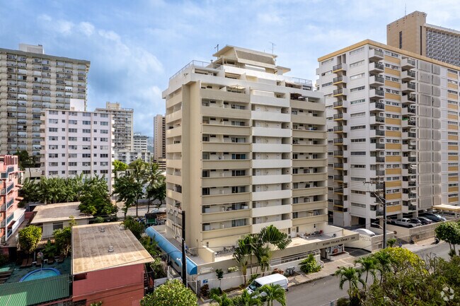 Photo - Kuhio Village