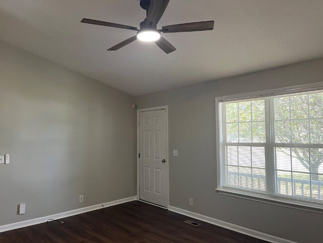 Photo - 805 Poplartree Ct