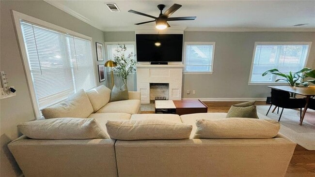 Photo - 2507 Ryne St NW