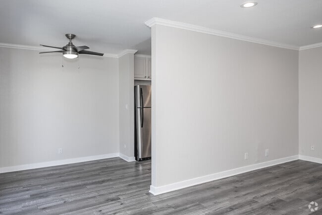 3BR, 2BA - 1,400SF - Dining Room