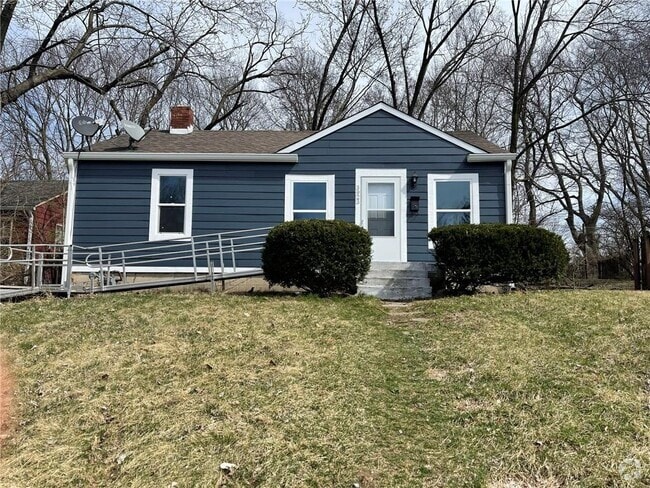 Building Photo - 3923 Millersville Dr Rental