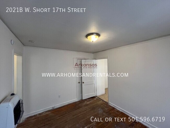 Photo - 2021B W. Short 17th Street-