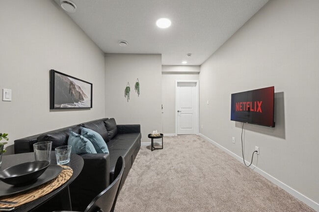 Photo - 8664 Edgemont Link NW Unit SI ID1363964P
