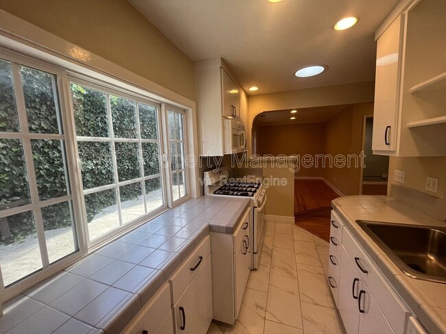 Photo - 1680 Vallejo St