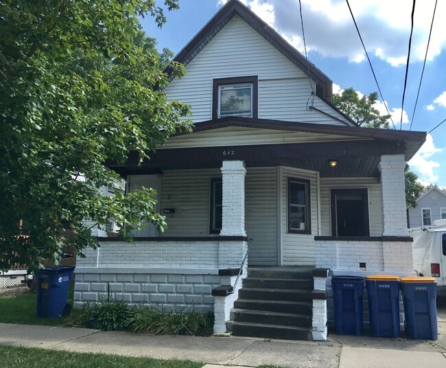 Photo - 652 Chatham St NW Unit Apt 2B