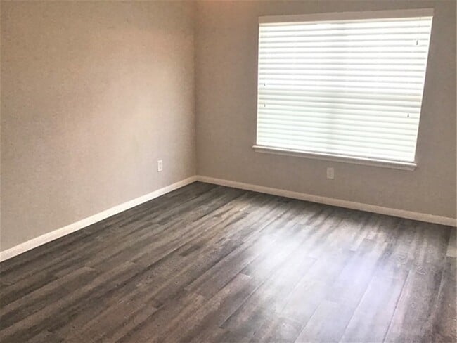 Photo - 13214 Ambrosa Dr