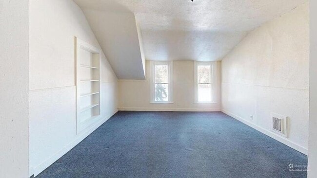 Photo - 131 Emerson St