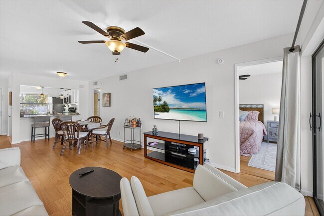 Photo - 12790 Briarlake Dr Unit 103