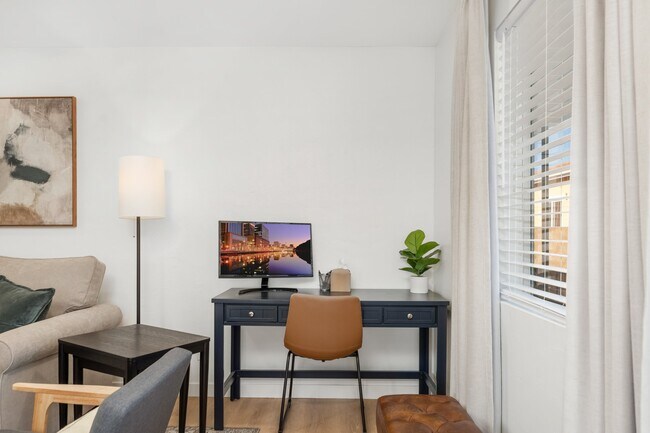 4458-62 40th St Unit 4458 1-2