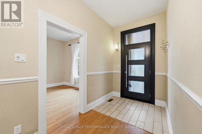 Photo - 284 Crichton St