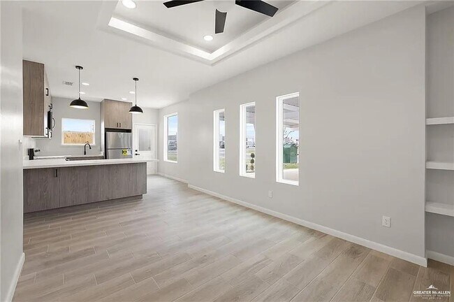 Photo - 14 N 56th Ln Unidad 1