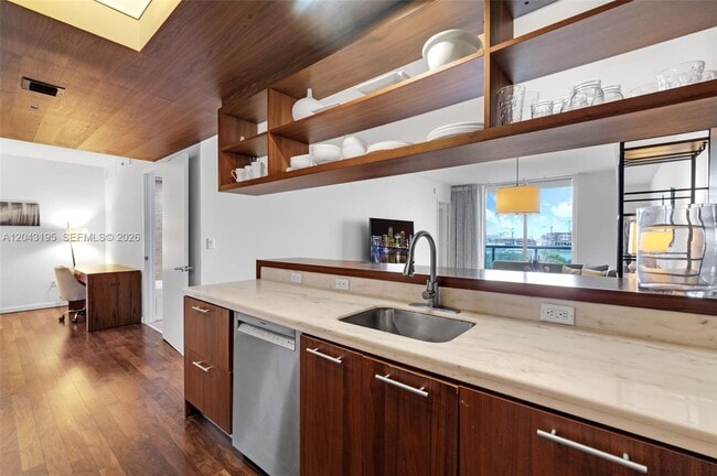 Photo - 50 Biscayne Blvd Unit 904