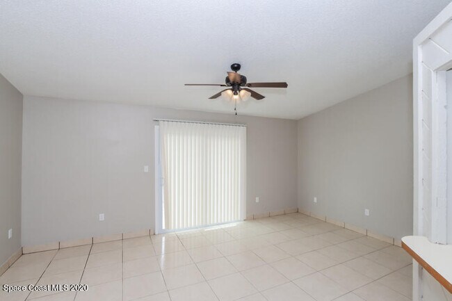 Photo - 962 Serenade St NW