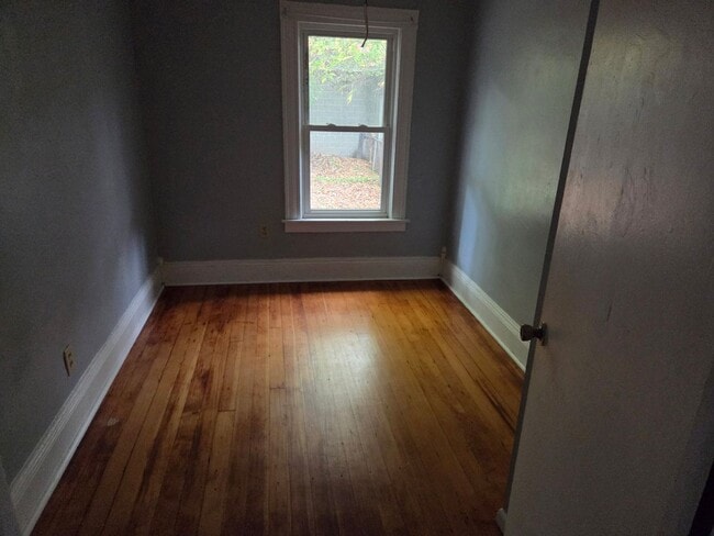 Photo - 2008-2010 Erie Blvd. W Unit 2010