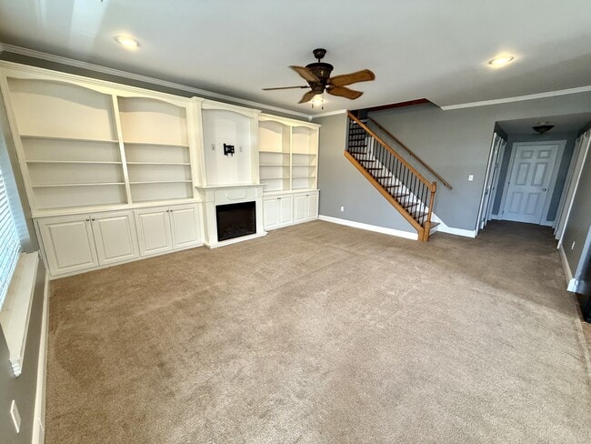 Photo - 98 Melrose Dr