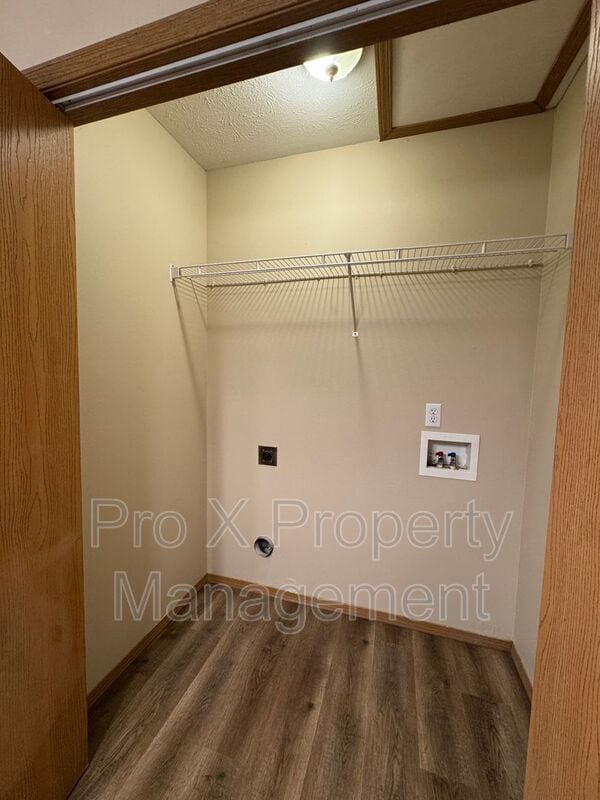 Photo - 2123 Southfork Dr