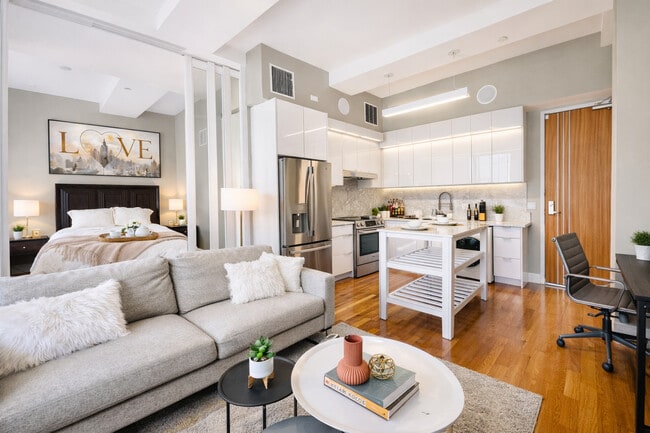 Skyline Suite living and kitchen