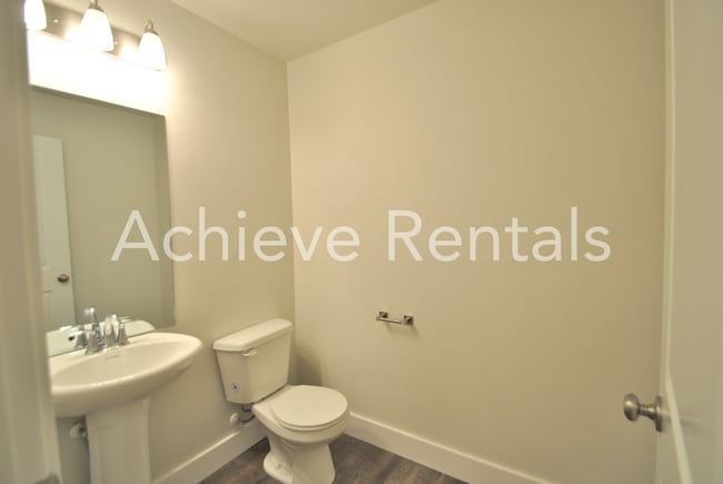 Photo - Beautiful End-Unit Townhome | Premium Location Near USU