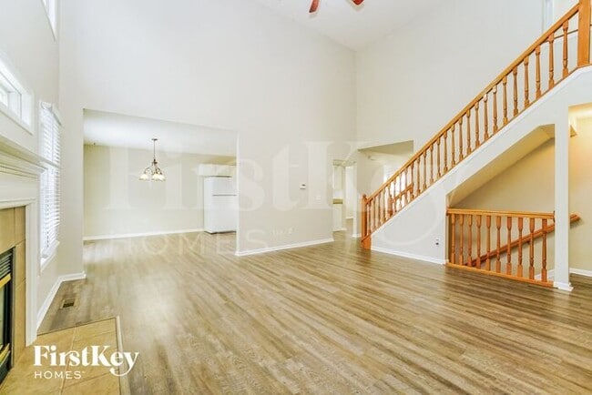 Photo - 7821 Edgewater Ct