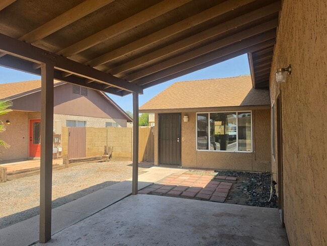 Photo - 1506 E Palmdale Dr