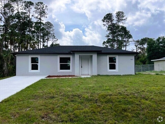 Building Photo - MOVE IN READY-NEWER CONSTRUCTION 3/2 LEHIG... Rental