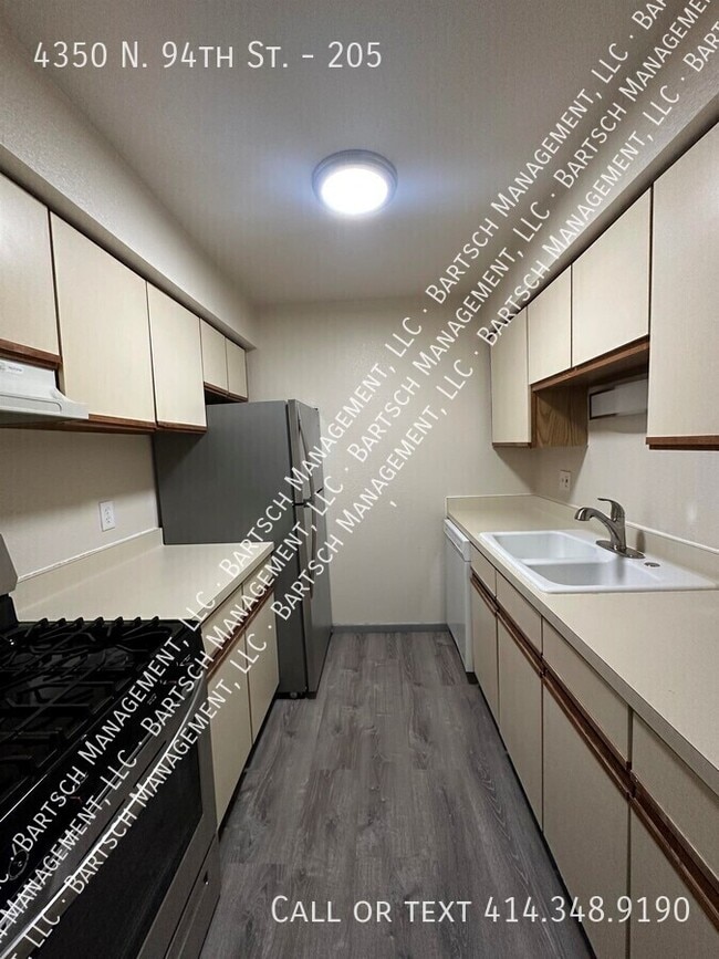 Photo - 4350 N 94th St Unit 205