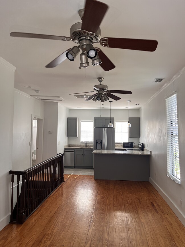 Photo - 216 S Edison Ave