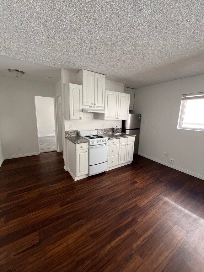Casa Linda Apartments