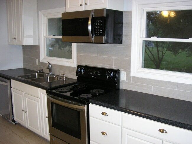 Photo - 3283 Plano Rd