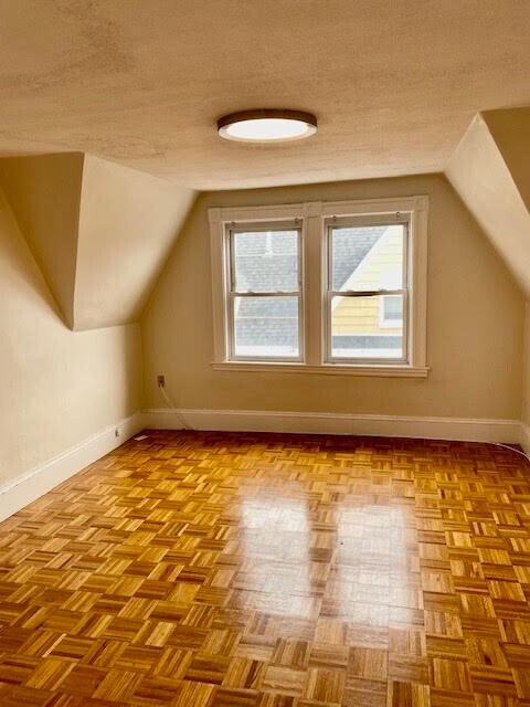 Building Photo - 47 Newbern Ave Unit 3