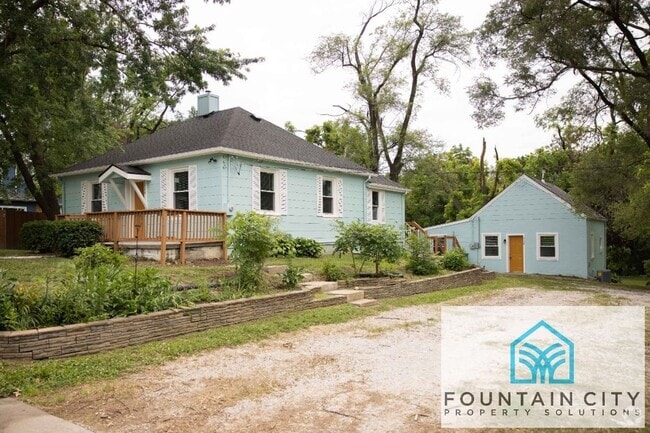 Building Photo - 1114 4th St Rental