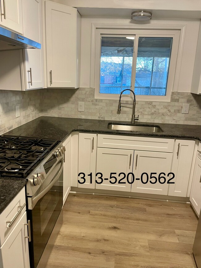 Photo - 15256 Edmore Dr