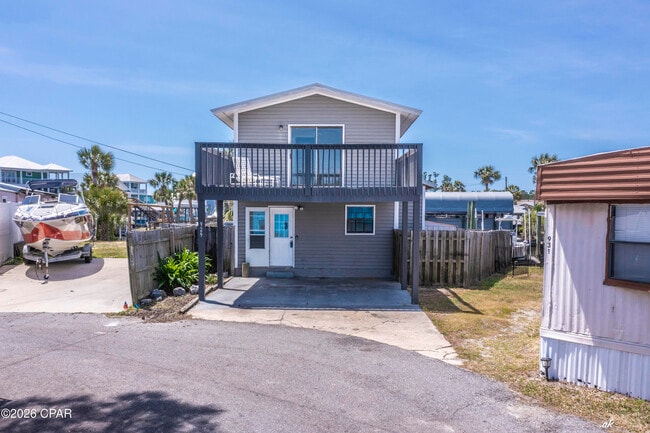 Photo - 929 Marina Dr