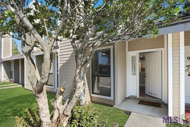 Photo - 9625 Siegen Ln Townhome