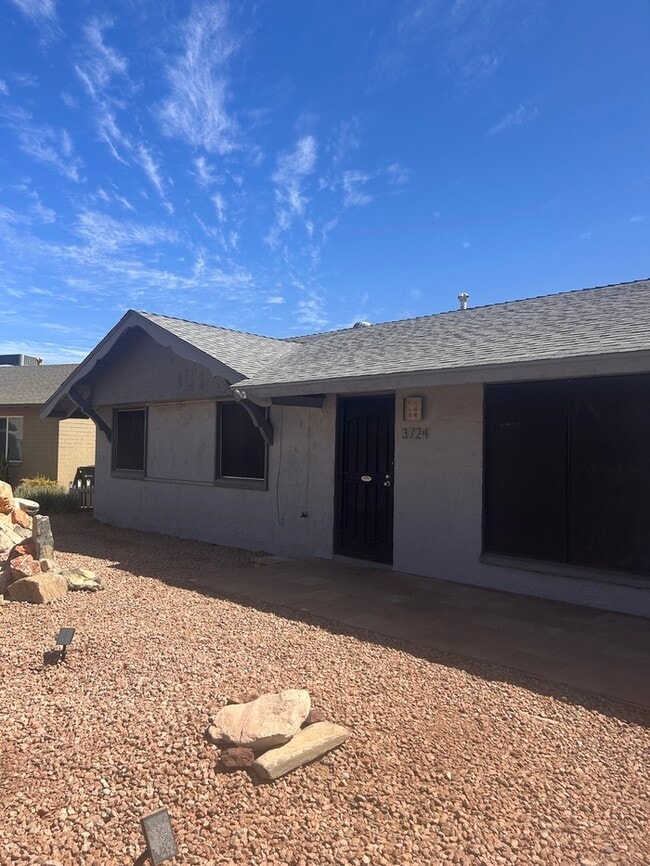 Photo - 3724 W Gardenia Ave