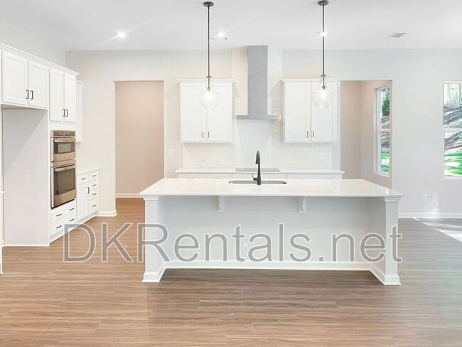 Photo - 241 Birchwood Row