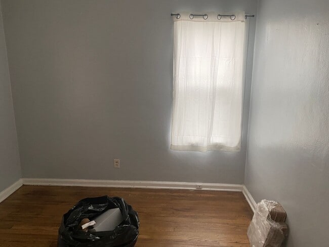 Photo - 2 bedroom 1 bath house  with fenced in yard available soon!