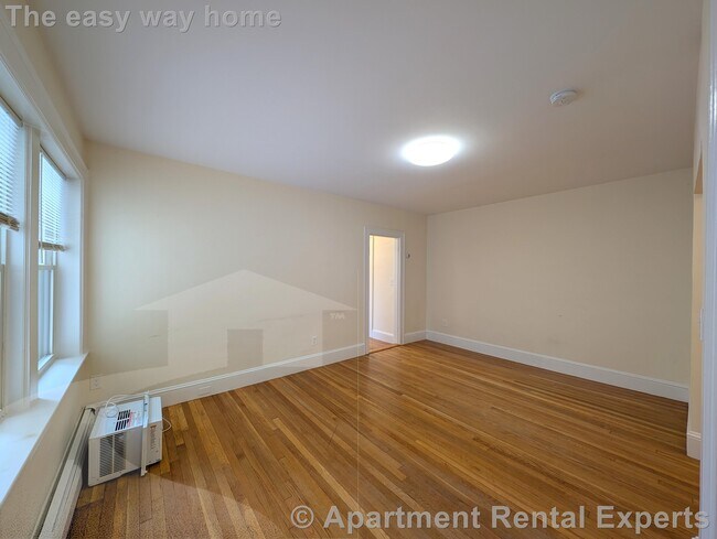 Photo - 36 College Ave Unit #4