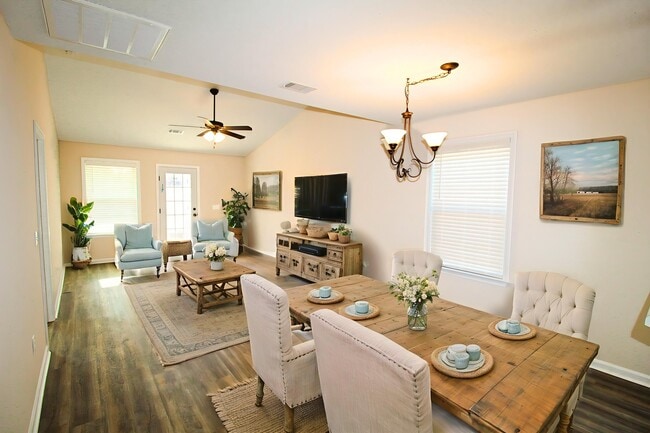 Photo - 428 Andover Dr