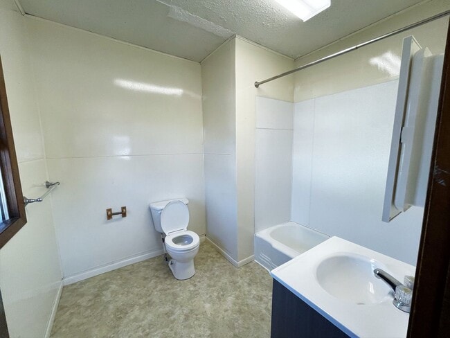 Photo - 122 W 9th Ave Unidad 122 W 9th