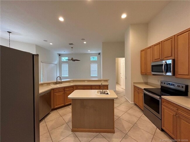 Photo - 2529 SW Park Meadows Trail