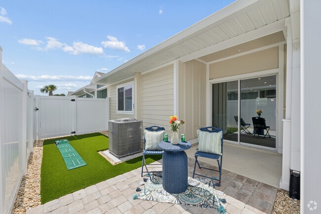 The Cane 2BR, 2BA - 1,080SF - Backyard and Patio
