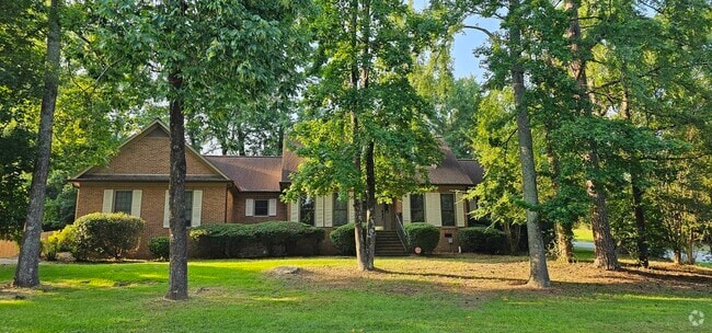 Building Photo - 812 Cape Cod Ct Rental