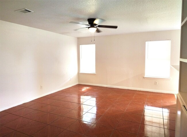 Photo - 13835 Purplemartin St