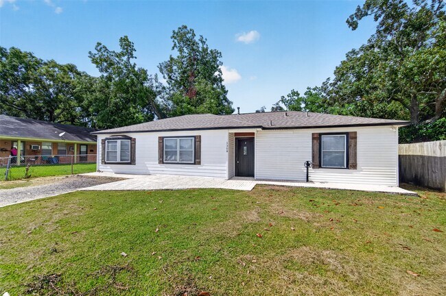 Photo - 1308 W Dumble St