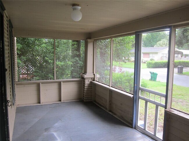 Photo - 720 NW 22nd Ave